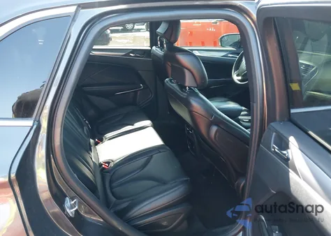 2019 Lincoln Mkc Standard z USA, uszkodzony, nr VIN 5LMCJ1C92KUL46274